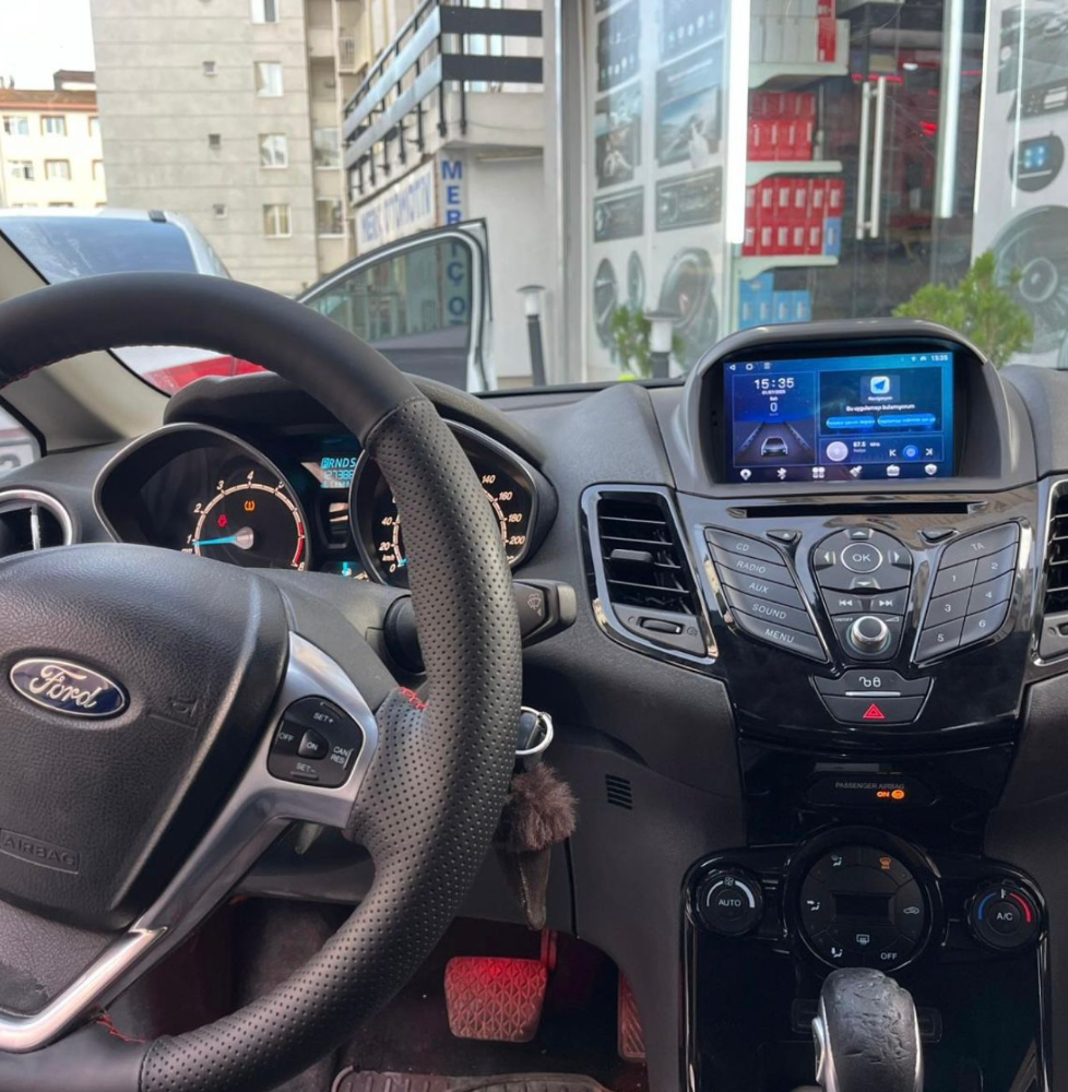 FORD FİESTA 2009,2017,ORJİNAL GÖRÜNÜMLÜ ANDROİD 4/64 KABLOSUZ CARPLAY