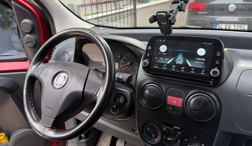 FiAT FİORINO ORJİNAL GÖRÜNÜMLÜ CAM EKRAN CARPLAY