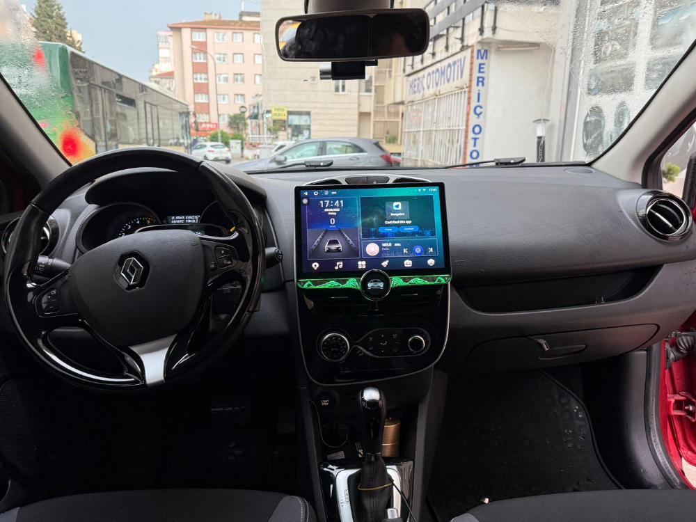 CLİO 4 DIAMOND 12,3 TUSLU  2K MULTİMEDYA CARPLAY